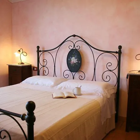 I Bertoni Sleeps 8 Pool Wifi *